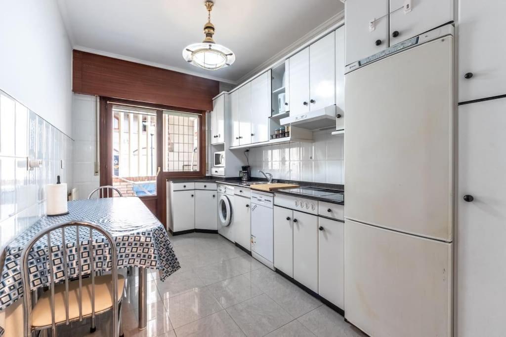 Ferienwohnung Acogedor Piso En Santurtzi .Parking Privado Exterior foto